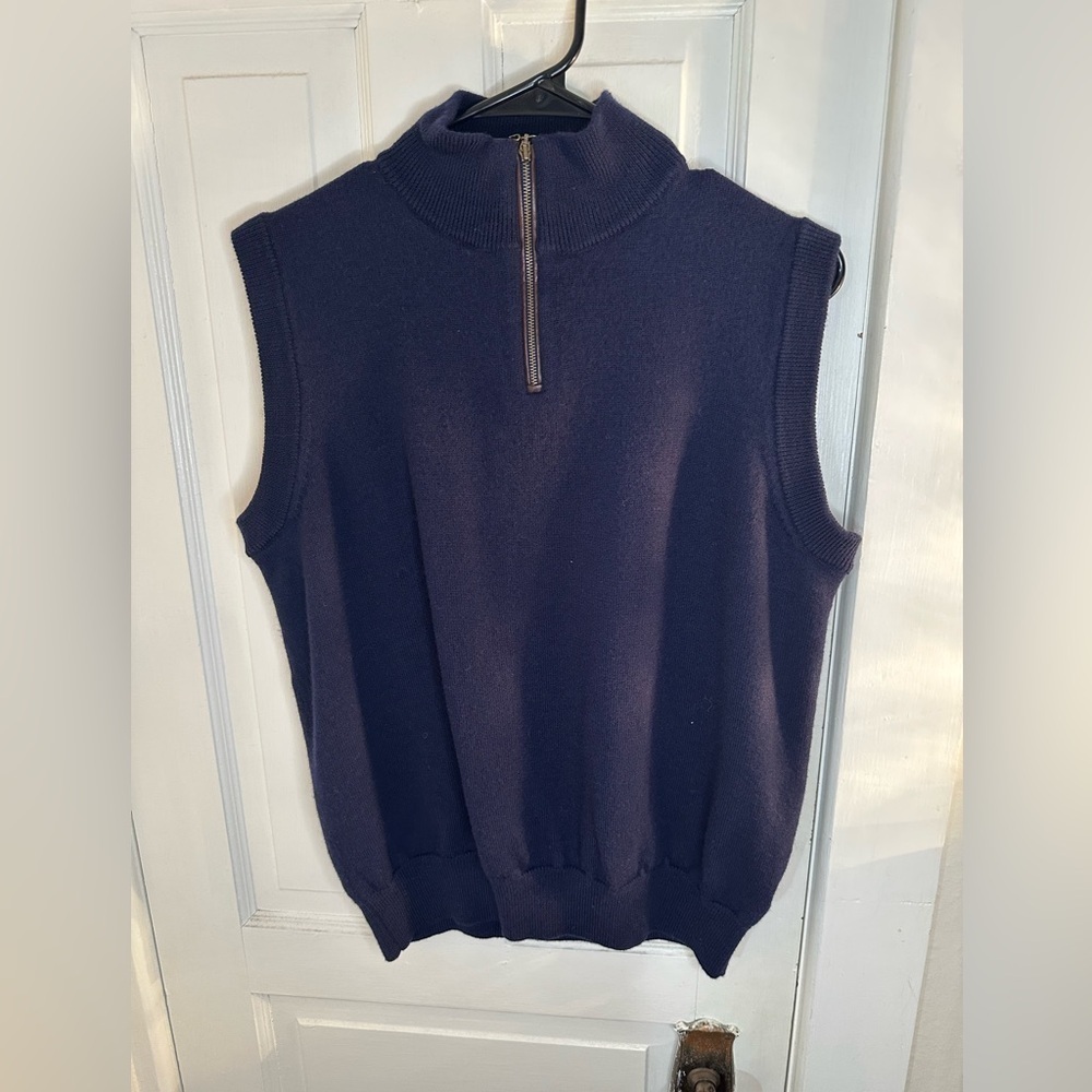 Viyella 1/4 Zip Sleeveless Mock Neck Sweater